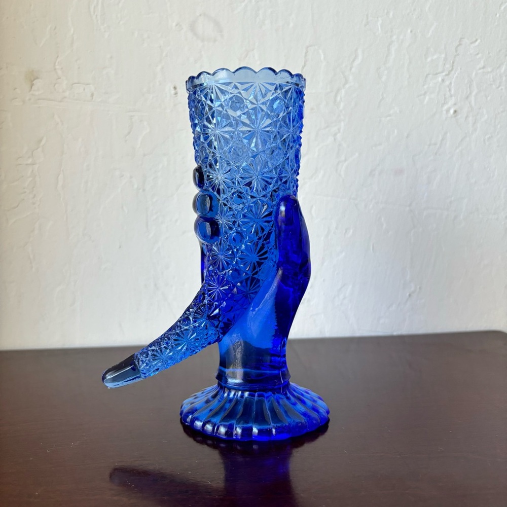 Antique Vintage Fenton Cobalt Blue Glass Daisy Hand Cornucopia Horn Plenty Vase - Picture 3 of 9